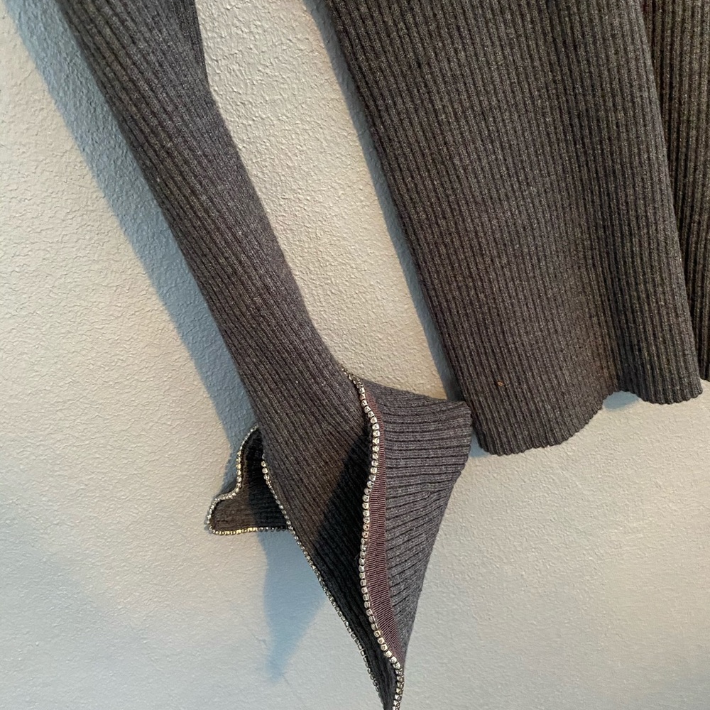 Sweater INC